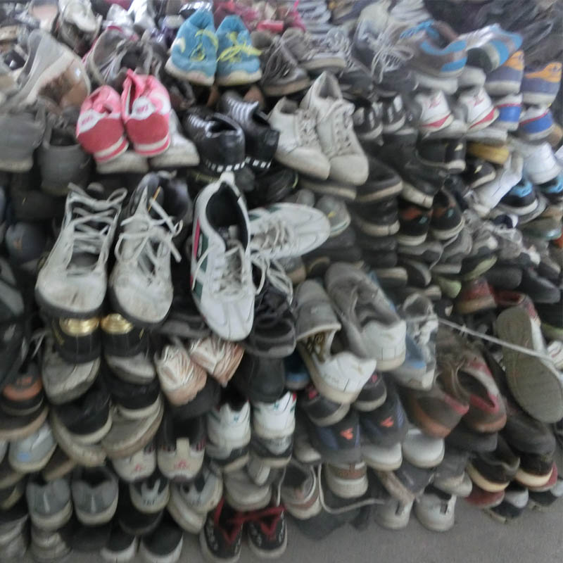 全国各地大量回收旧衣服鞋子