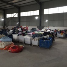 长期大量回收旧衣服夏装统货