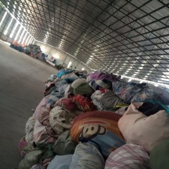 广州工厂长期回收优质夏装旧衣服