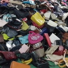 广东工厂长期收购各款式皮包！！