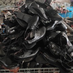 安徽工厂长期面向全国回收男士皮鞋！！